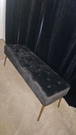 black bench