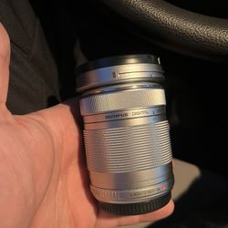 Olympus M. Zuiko 40-150mm Len F4.0-5.6