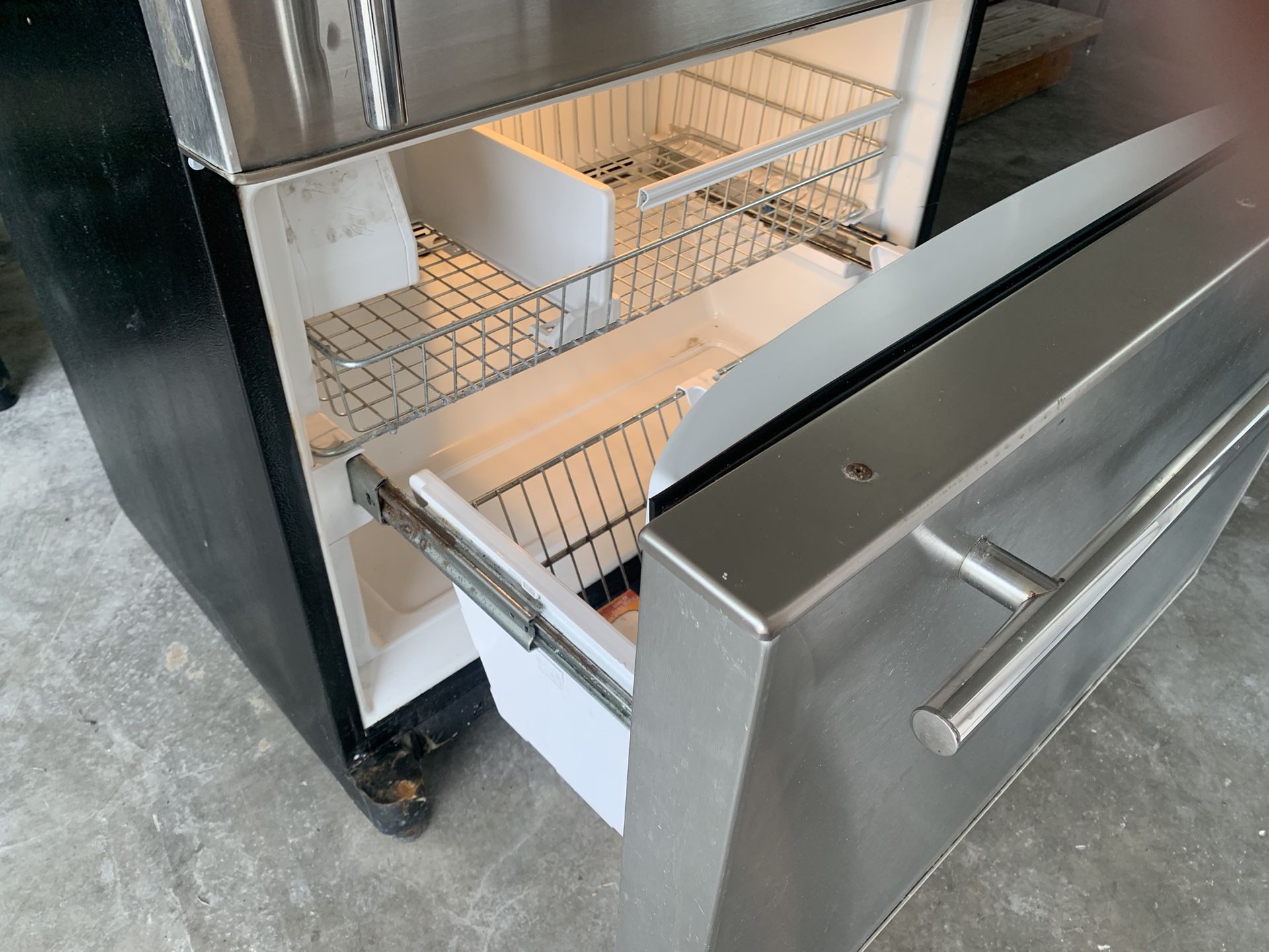 Jenn Air Fridge for Sale in Ocean City, WA OfferUp