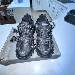 Balenciaga Tracks 9.5(no Led)