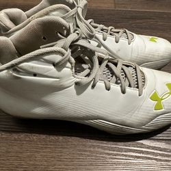 Youth Soccer Cleats Size 8.5 Lightly Worn 