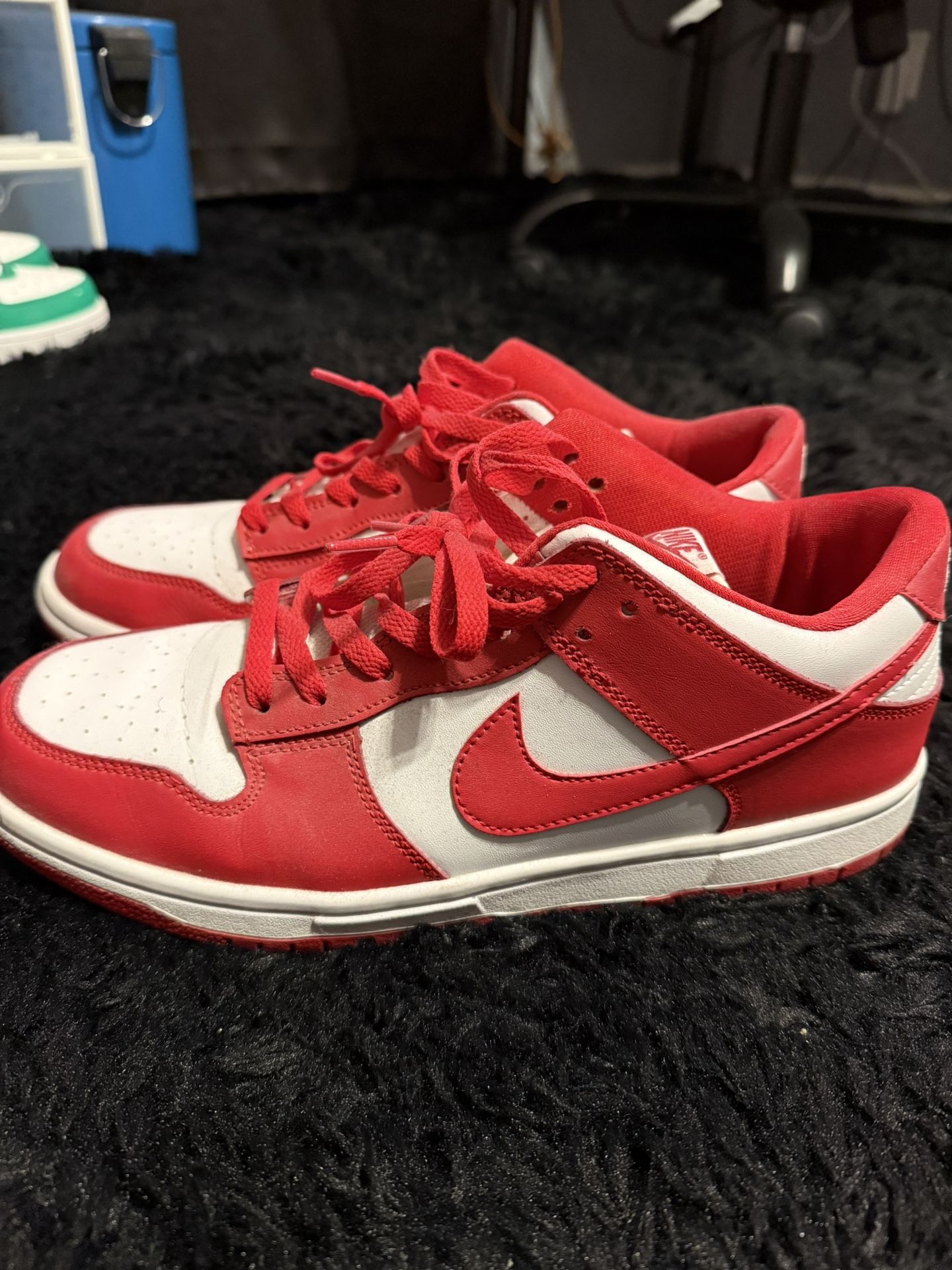 Nike Dunks Red