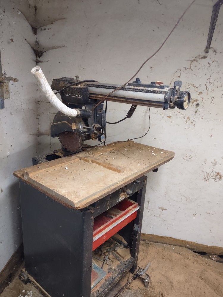 Radial Arm Saw