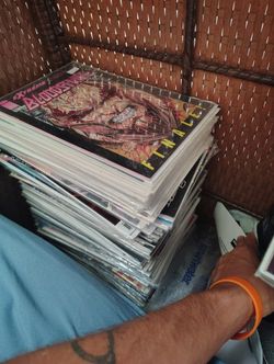 Comic Book Bundle (DC, Marvel, Image, Dark Horse)