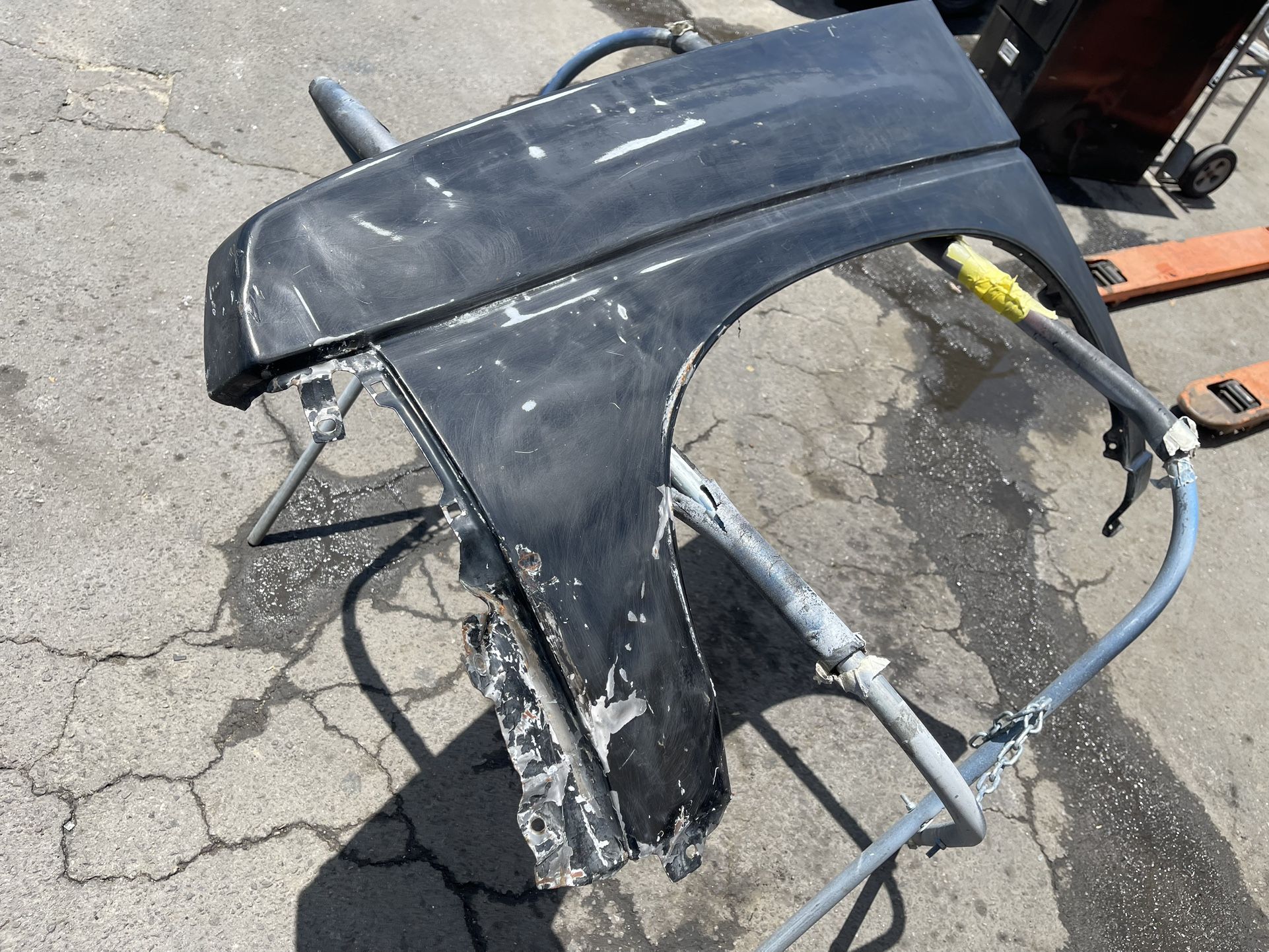 1992 Nissan Hard Body Driver/passenger Fenders