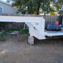 20 Ft Gooseneck Equipment Hauler
