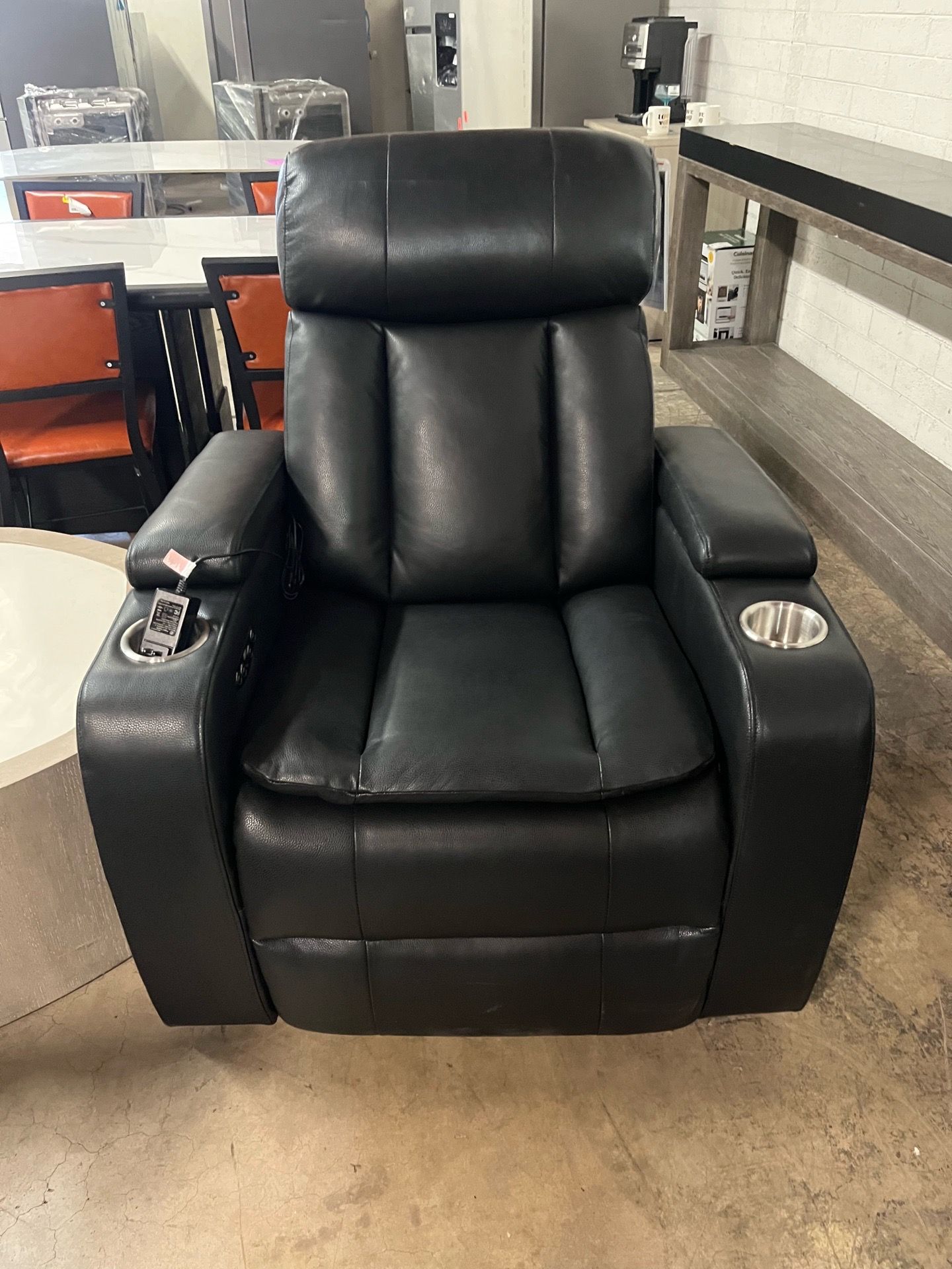 Movie theater Powered Recliner