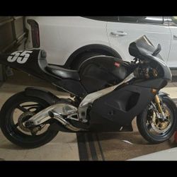 Aprilia Rsv1000r Year 02 