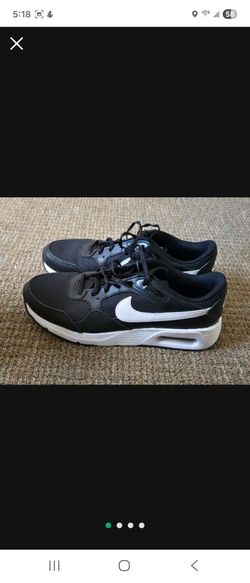 Women nike 9.5 black sneakers with box