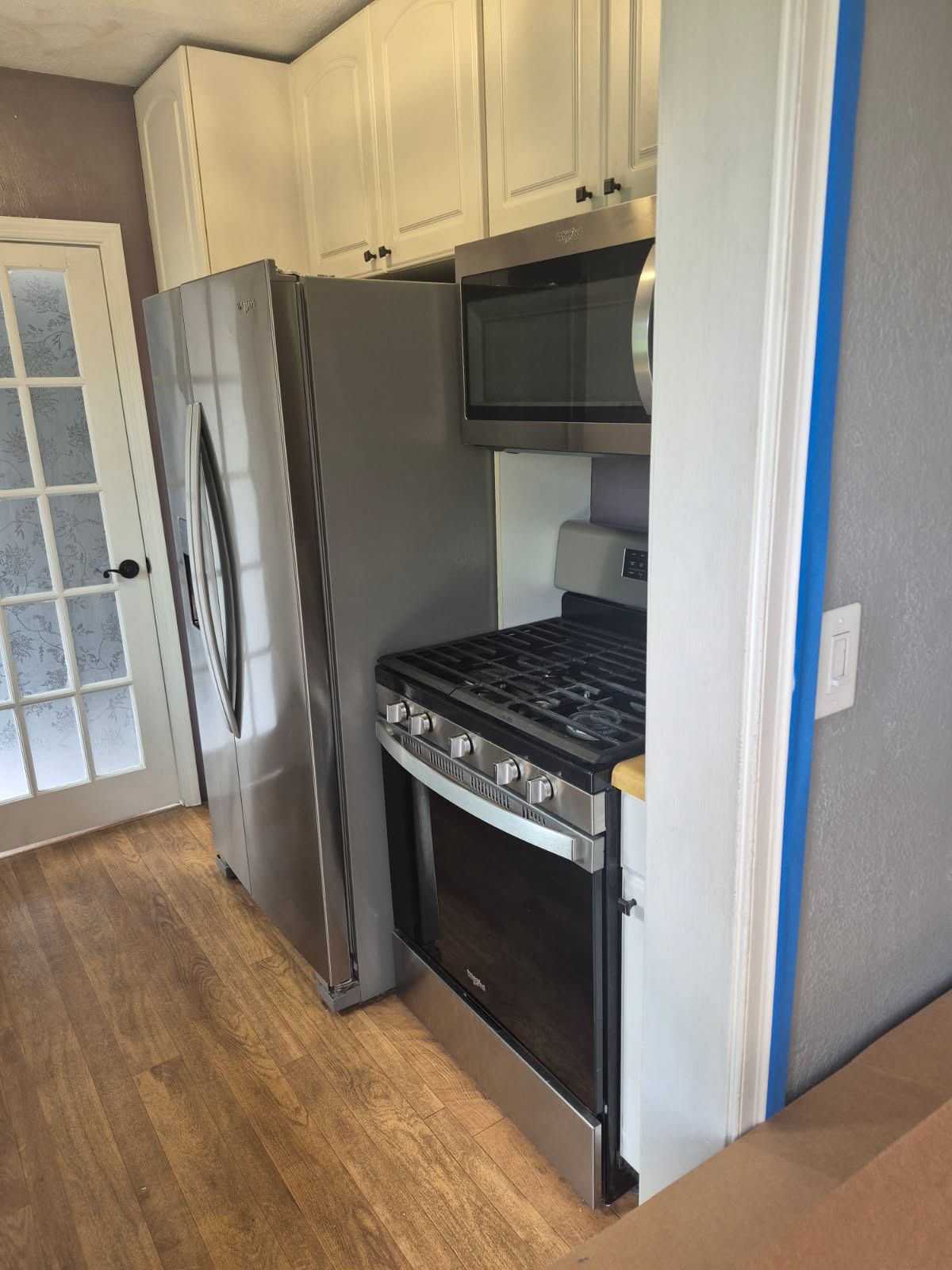 Dishwasher Above range Microwave