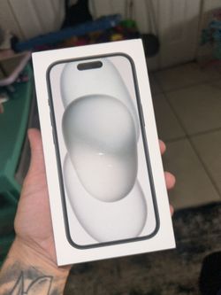 iPhone 15 126 gb