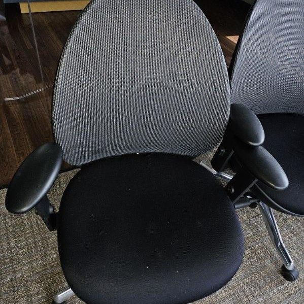 Rolling Adjustable Ergonomic Office Chairs 