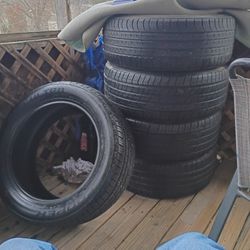 Cooper 235/R18 CS5 Tires