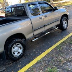 2004 Toyota Tundra