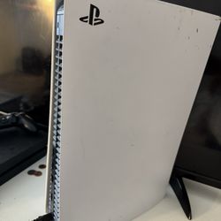 PS5 825 GB