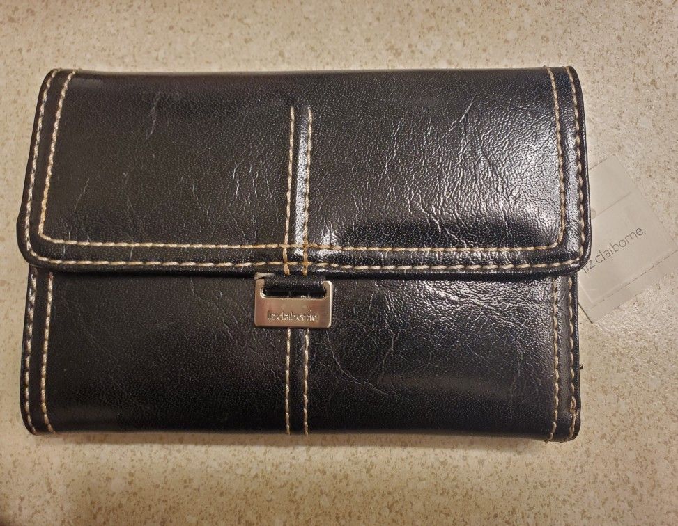 Liz Claiborne Wallet