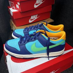 Nike Dunks