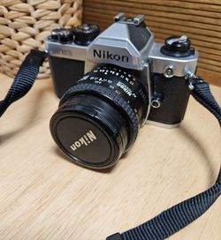 Nikon FM2 35mm SLR Film Camera Silver Body W/NIKKOR AF 50mm 1:1.8 Lens