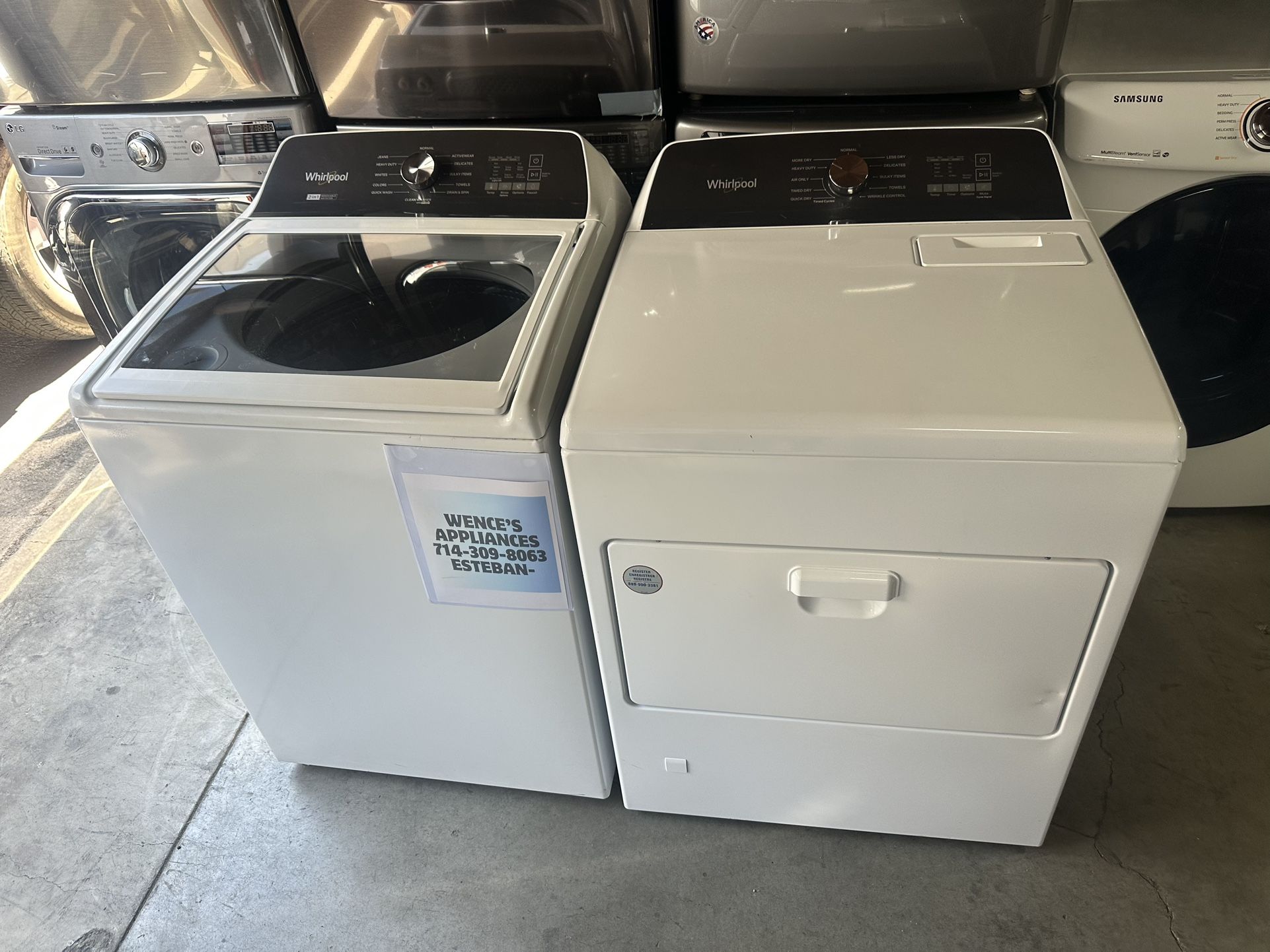 Whirlpool Washer And Gas Dryer Set