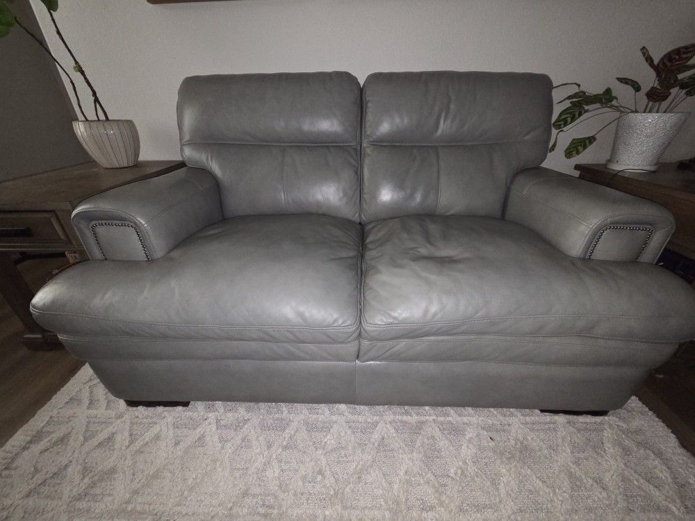 Lazy BOY Leather Couchez Living Room Set