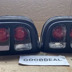 #OT133 Fit 96-98 Ford Mustang Black Housing Tail Light Pair 