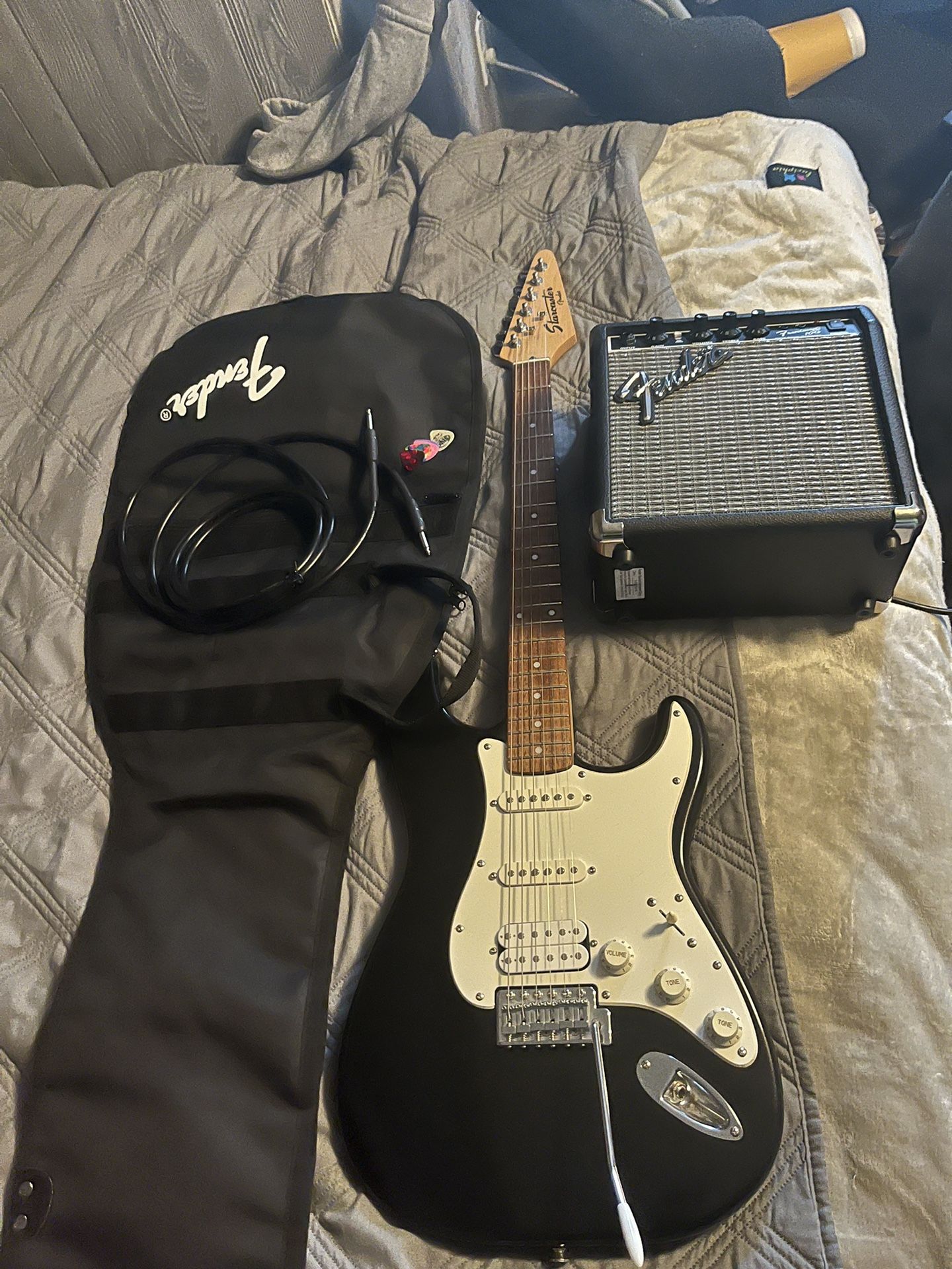 Fender Starcaster Classic guitar w/ Gig Bag, Amp, Amp Cable, And Picks