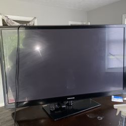 52’ Black Samsung Tv