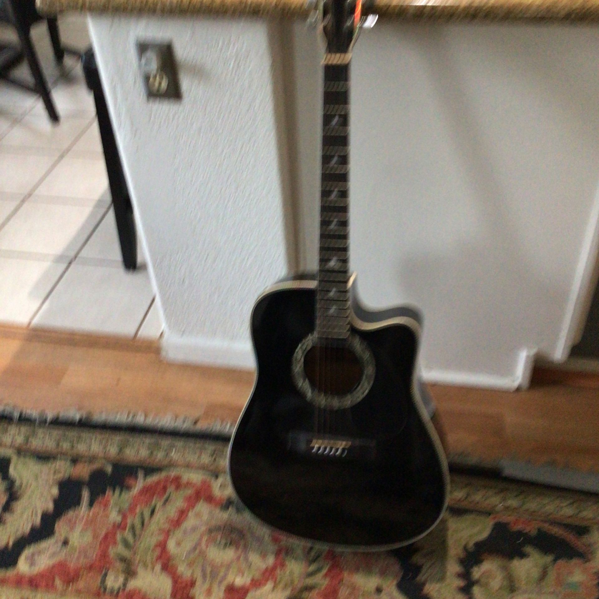 EAST BAN Electric acoustic guitar Excellent Condition Works Perfect
