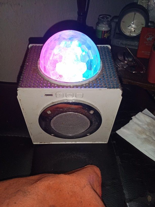 Speaker/Disco Light