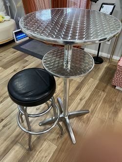 BAR TABLE AND STOOL