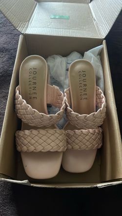Dress shoes