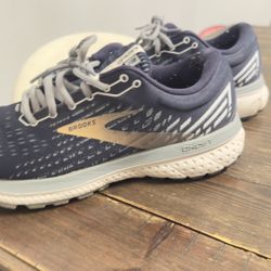 Brooks Ghost 13
