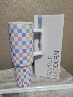 NEW Limited edition sold out styles. Simple Modern 40 oz stainless steel Trek tumblers