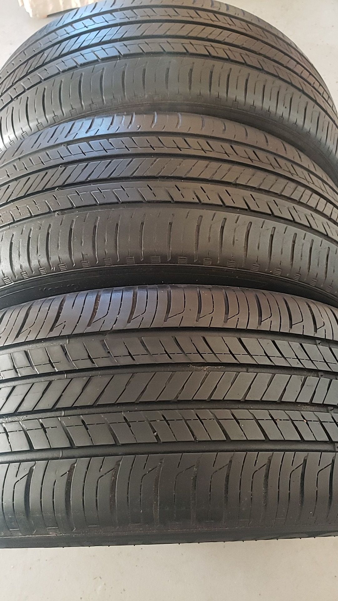 Hankook in good condition 3 tires 215 55 17 65% tread