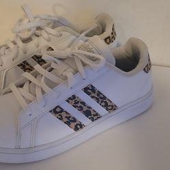 Adidas Unisex-Child Grand Court K Shoes