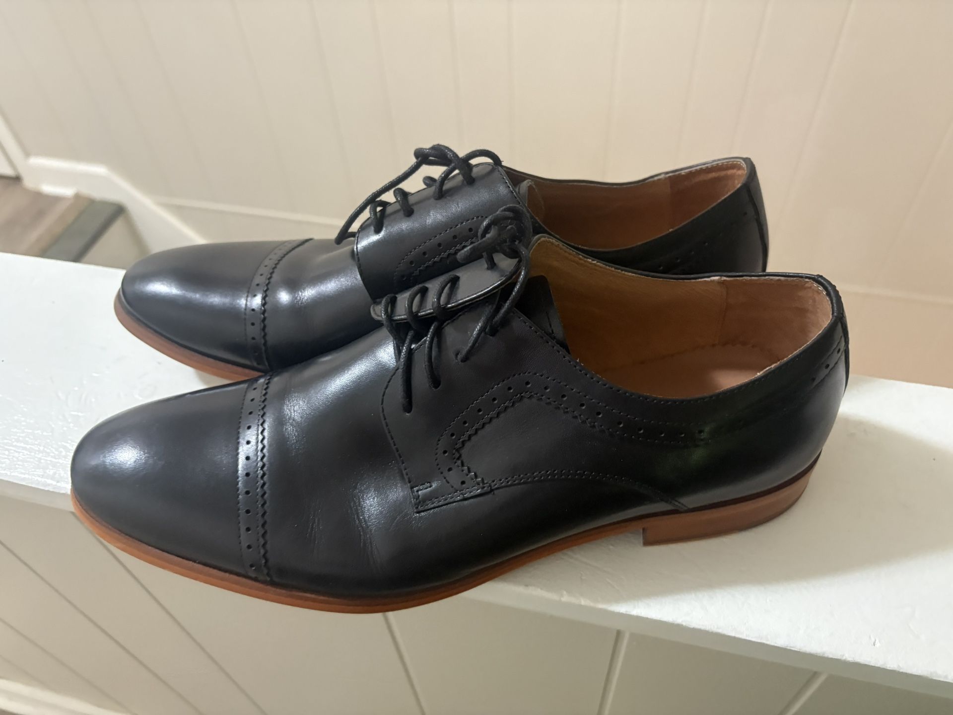 Men’s Black Leather Dress Shoes