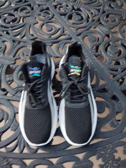 Brand new pair of sport shoes