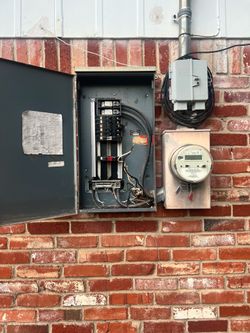 Se asen trabajos de electricidad aún buen precio contáctenos para un estimado gratis
