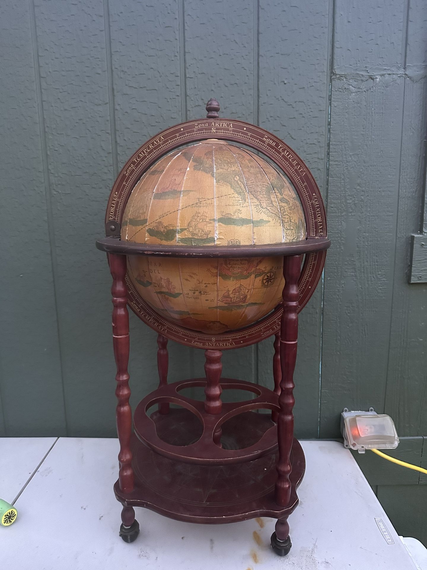Vintage Globe/Bottle Rack