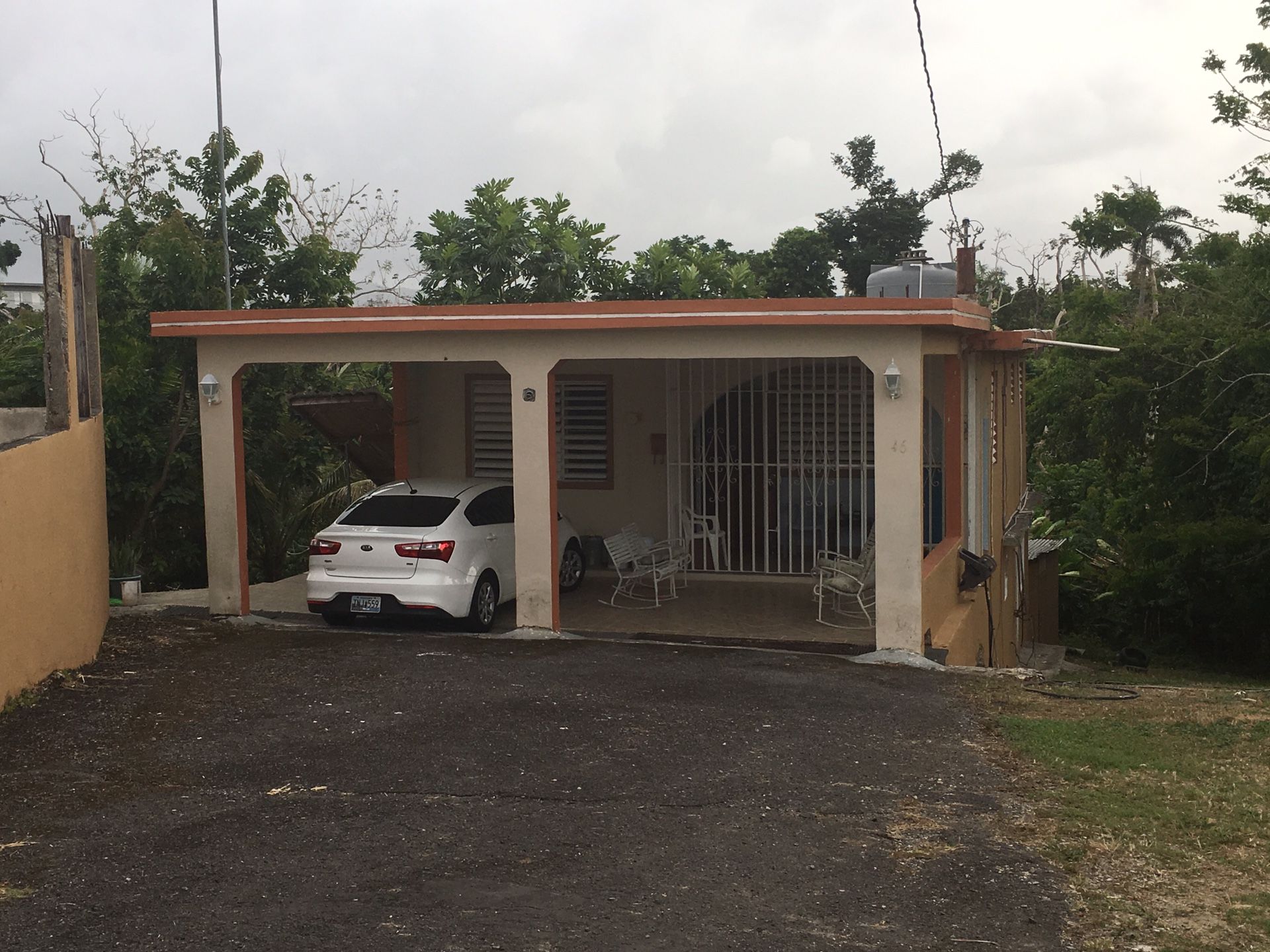 Se Renta Apt Sotano 2 Bd /1 Ba 350.00 + Dep 350.00