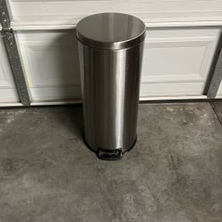 Contain the garbage