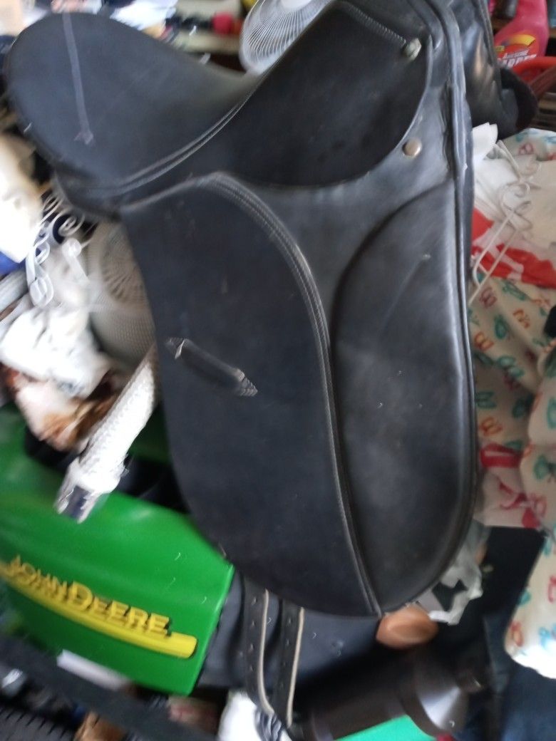 Saddle