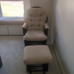 solid wood Rocking Chair With Rocking Foot rest 