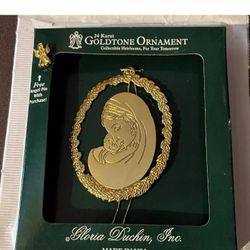 Christmas Gloria Duchin 24 Karat Gold Tone Virgin Mary Baby Jesus Ornament Pin