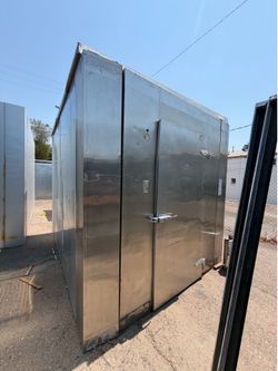 Walk-in cooler