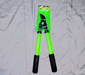 New pruning shears 14.75
