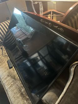 55” LG smart Tv with Wall Mount