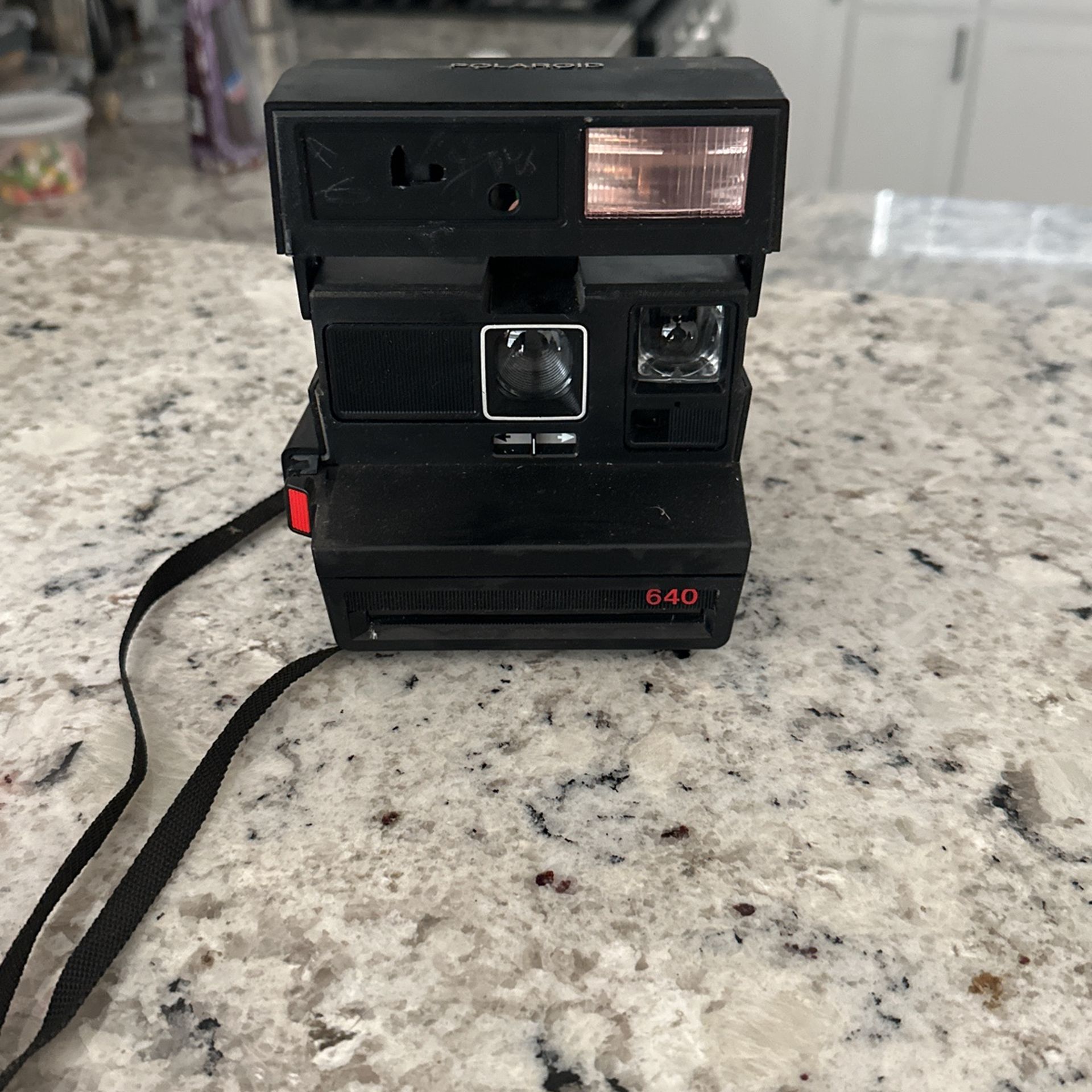 Polaroid 640