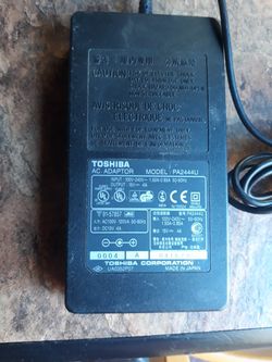 Toshiba AC adapter
