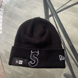 Black Supreme Beanie Logo S